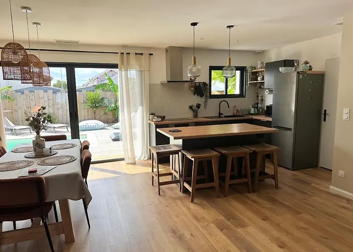 Maison Climatisee Avec Piscine Sur Le Bassin D'arcachon 펜션